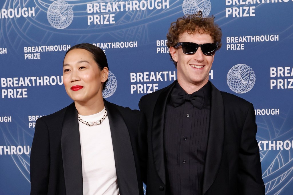 Priscilla Chan and Mark Zuckerberg at the Breakthrough Prize Ceremony.