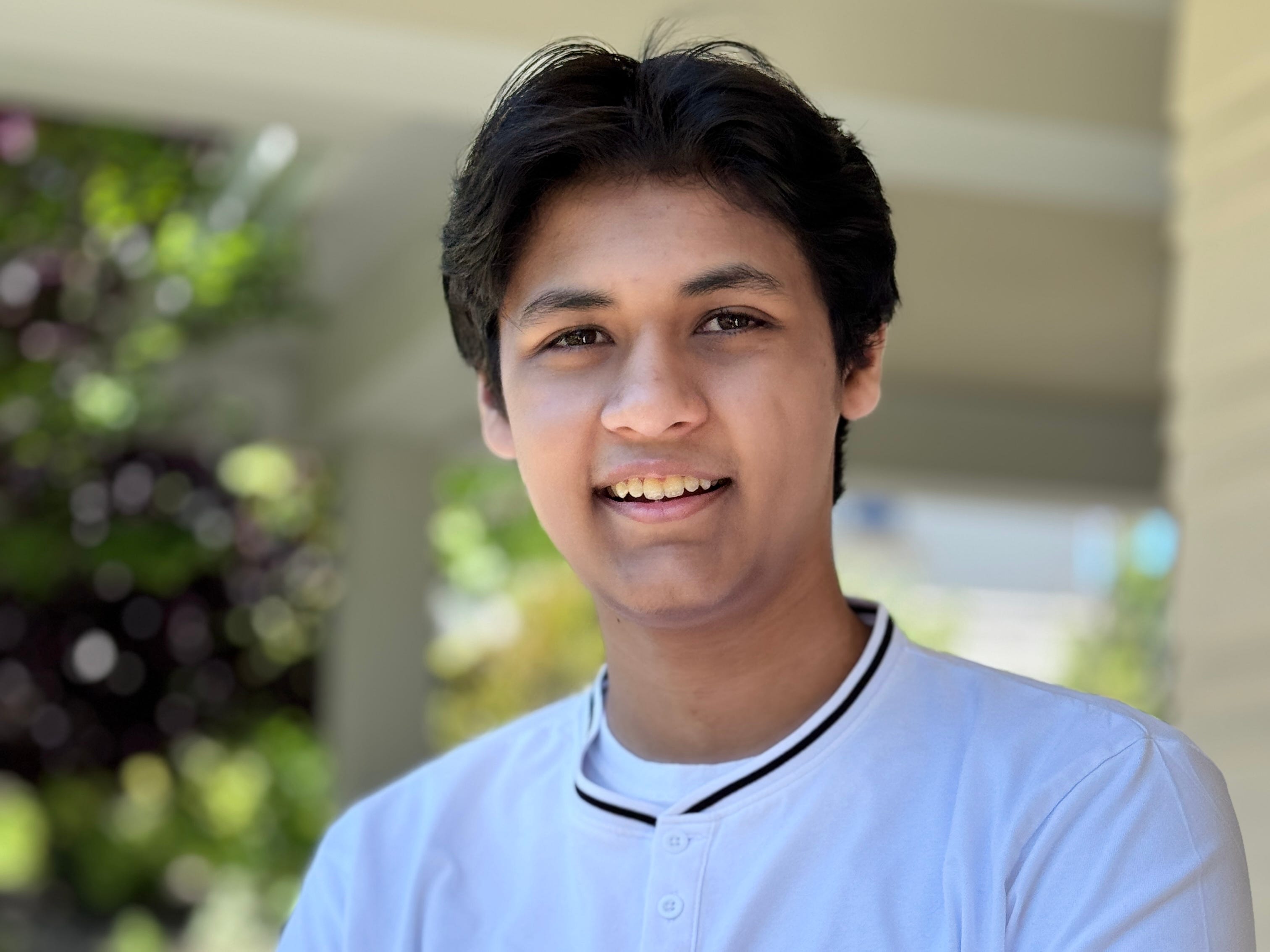Headshot of 16-year-old teen prodigy Kairan Quazi