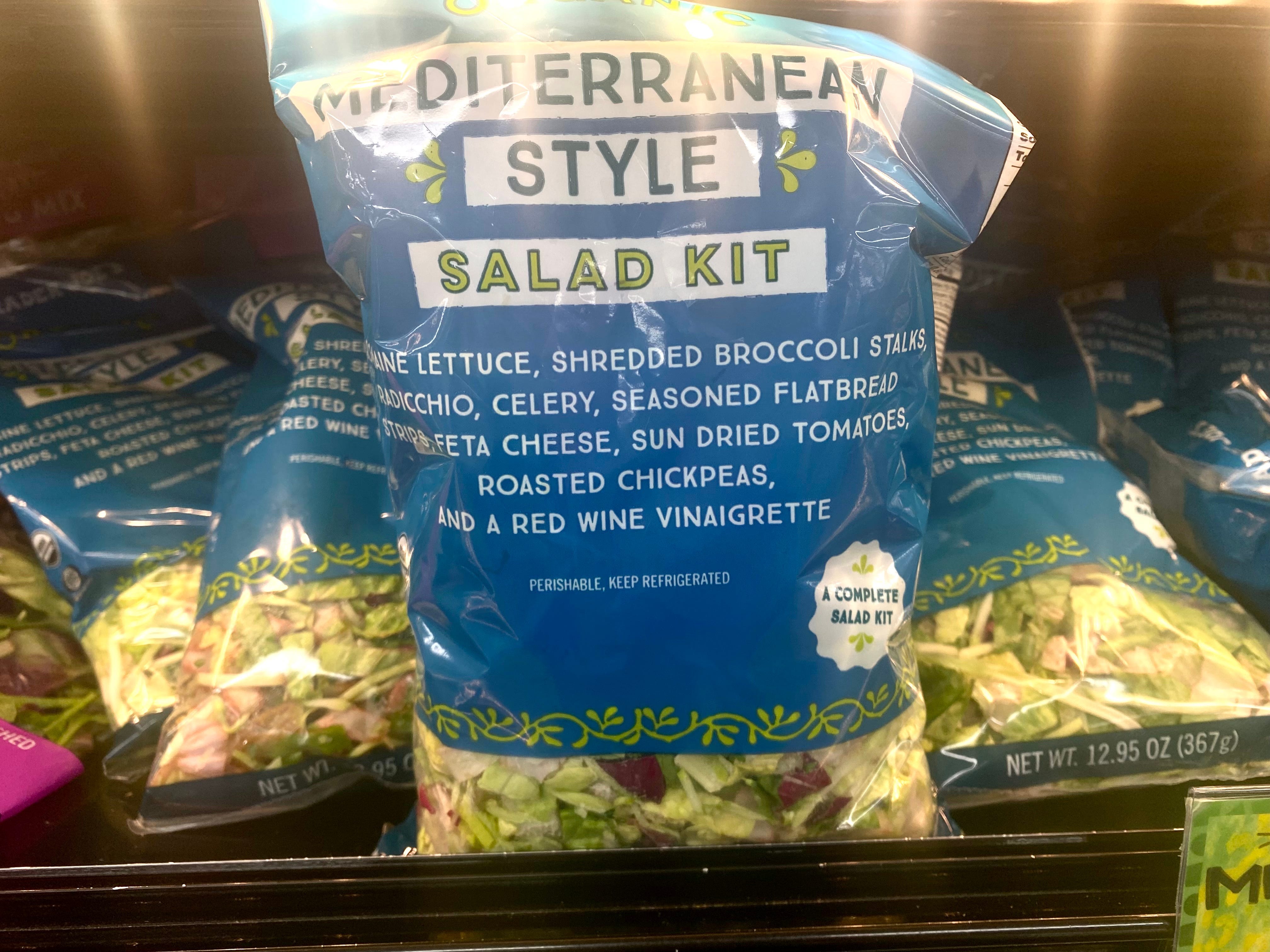 Mediterranean-style salad kit