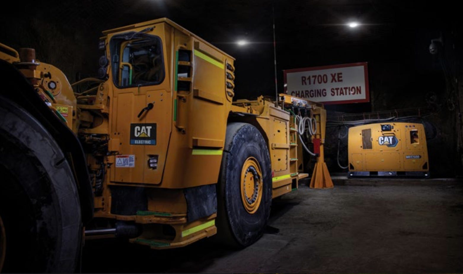 Caterpillar's R1700 XE battery-powered underground loader