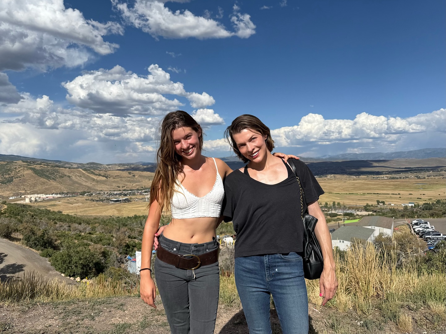 Milla Jovovich and daughter Ever Anderson take a summer road trip while on their way to Utah.