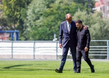 Who Zelensky Is Bringing to Washington—and Why