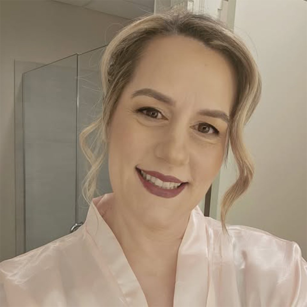 Photo of Lisa Bierilo Marinez.