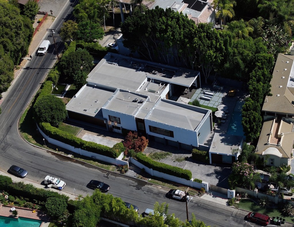 Aerial view of Robin Kaye's Encino home.