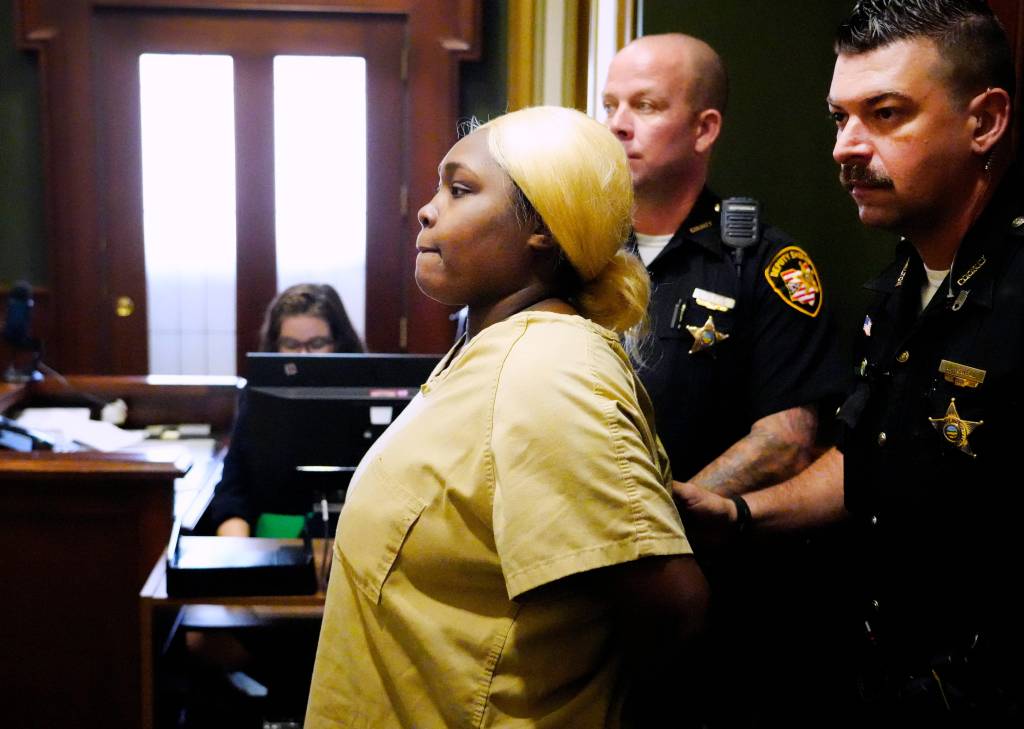 Dekyra Vernon appears in court on Aug. 14, 2025.