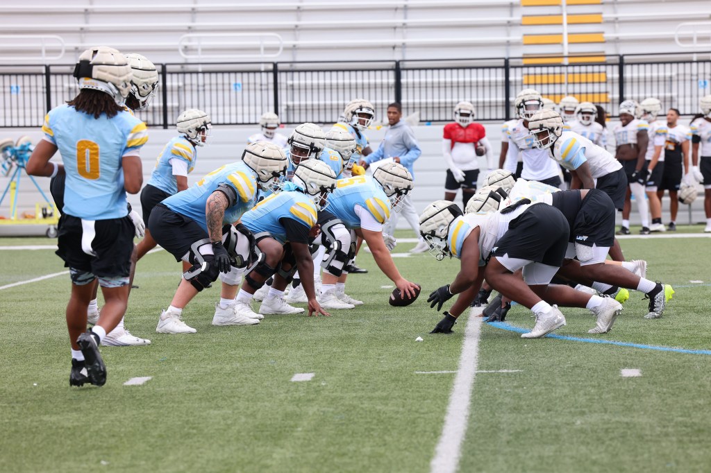 LIU practices ahead of their game against Florida. 
