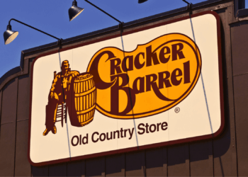Cracker Barrel’s New Logo Sucks—and Not Because of Wokeness, You Idiots