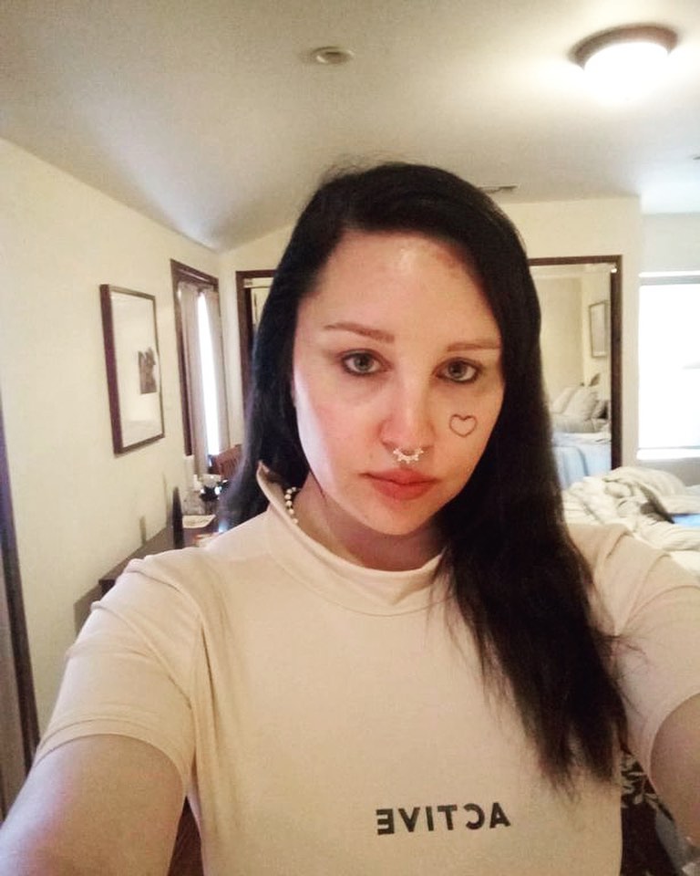 Amanda Bynes social media photos