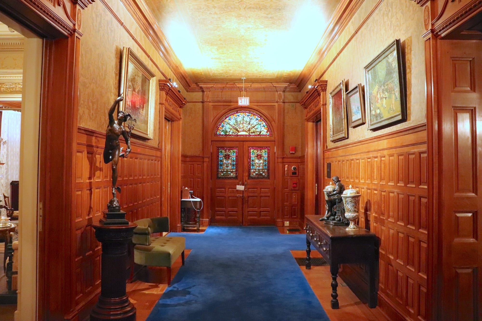The entry hall at Ballantine House.