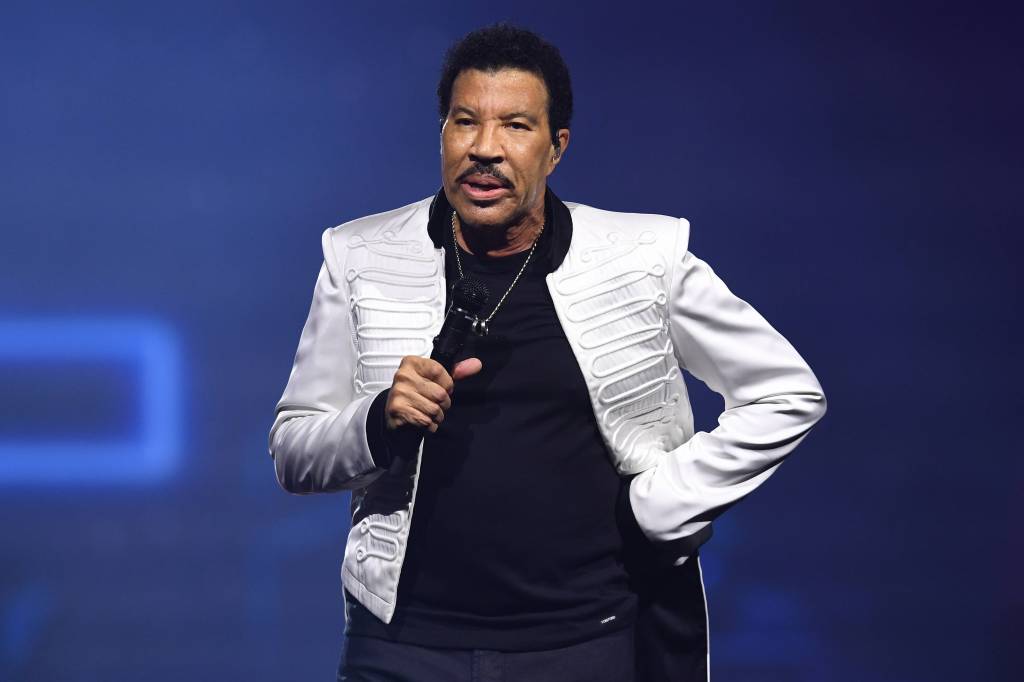 Lionel Richie performs during his concert at the Movistar Arena in Madrid.