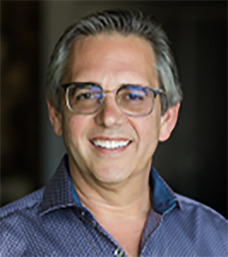 Photo of Gilbert Davila, Cracker Barrel board member.