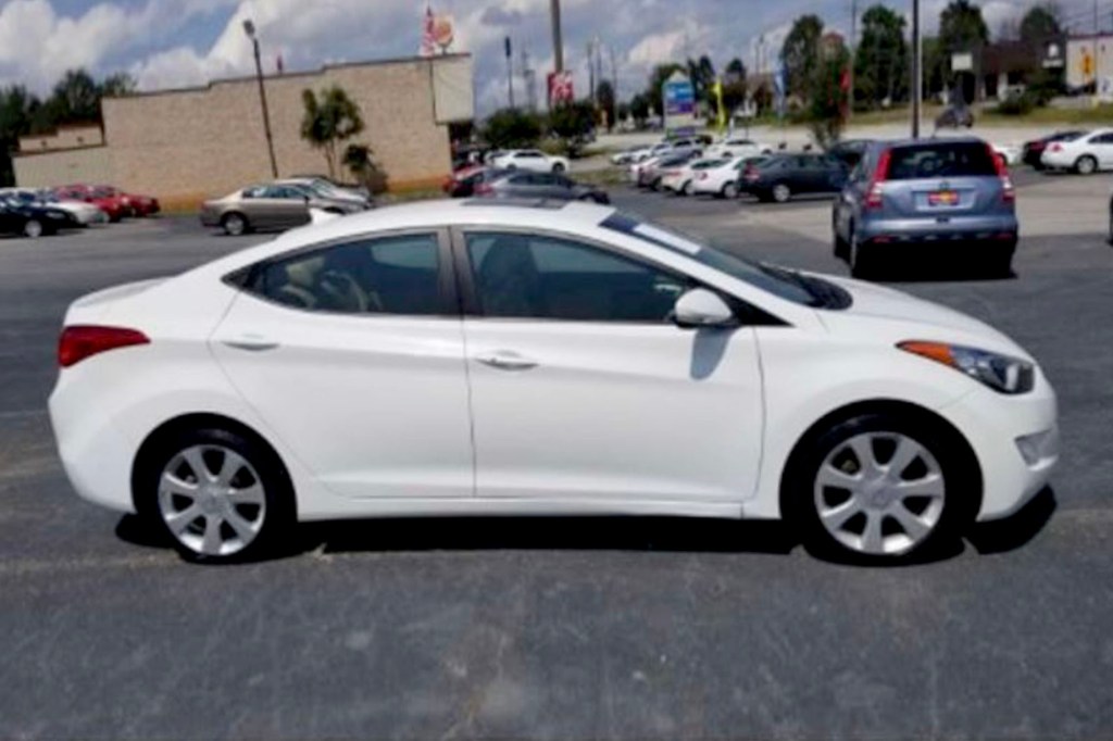 White 2011-2013 Hyundai Elantra.