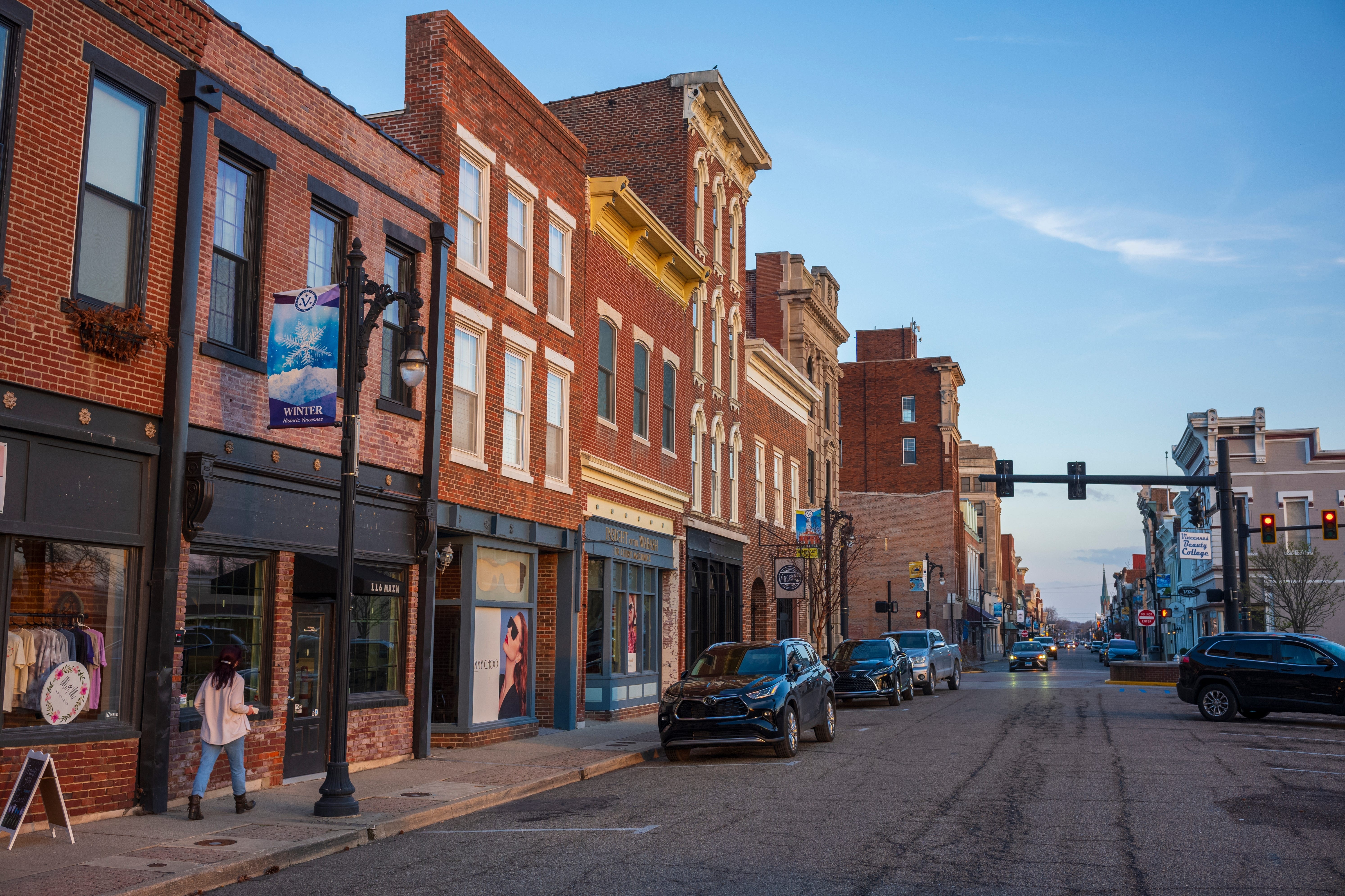 A street in Vincennes, Indiana.