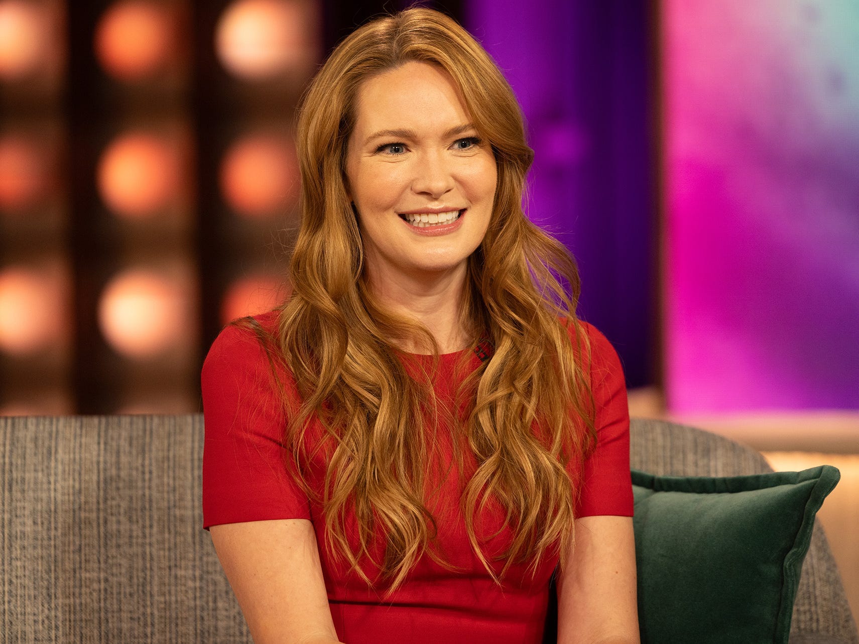Sarah J. Maas smiles on "The Kelly Clarkson Show" in January 2024.