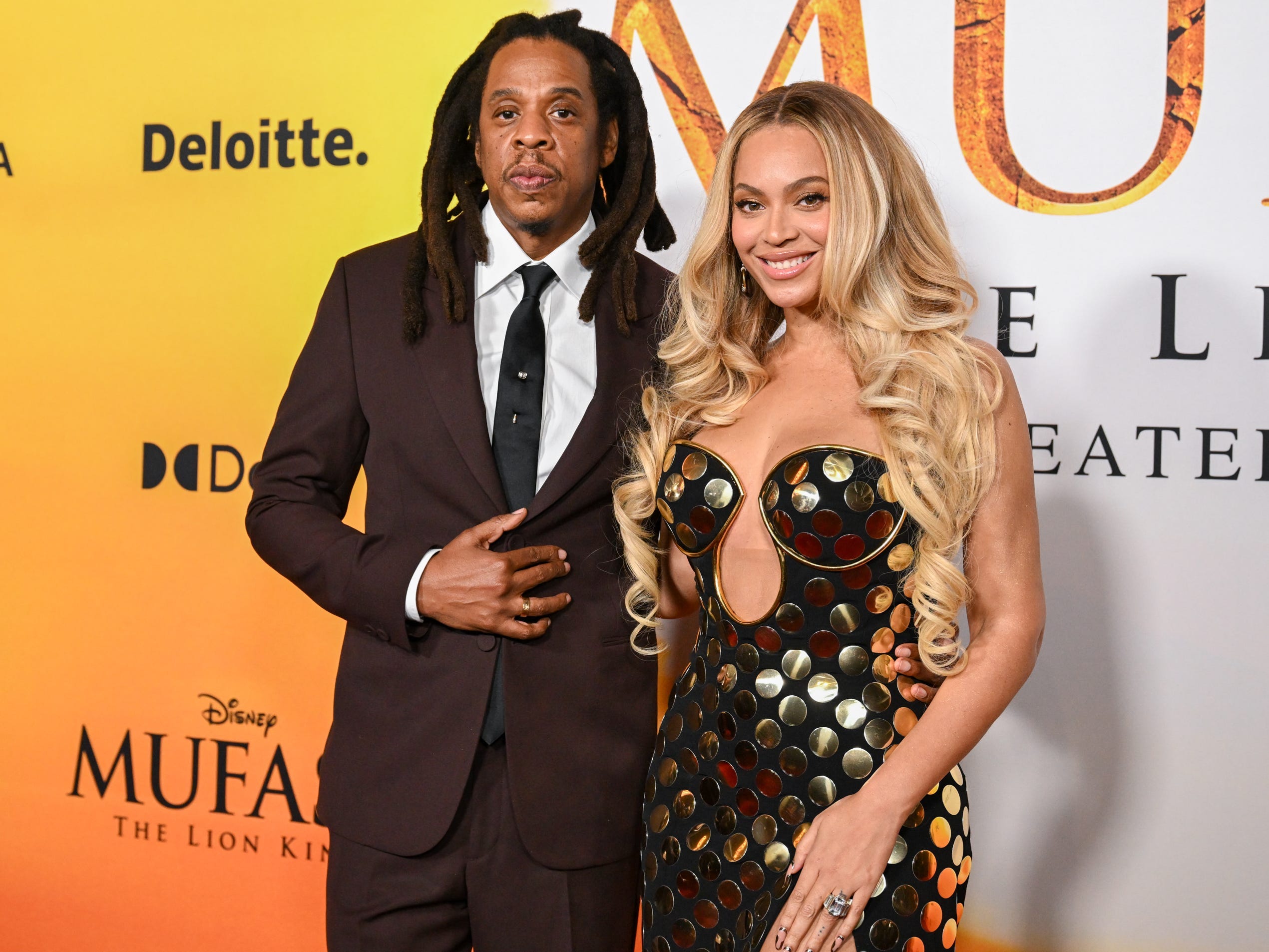 Jay-Z and Beyoncé posed together at the premiere of "Mufasa: The Lion King."