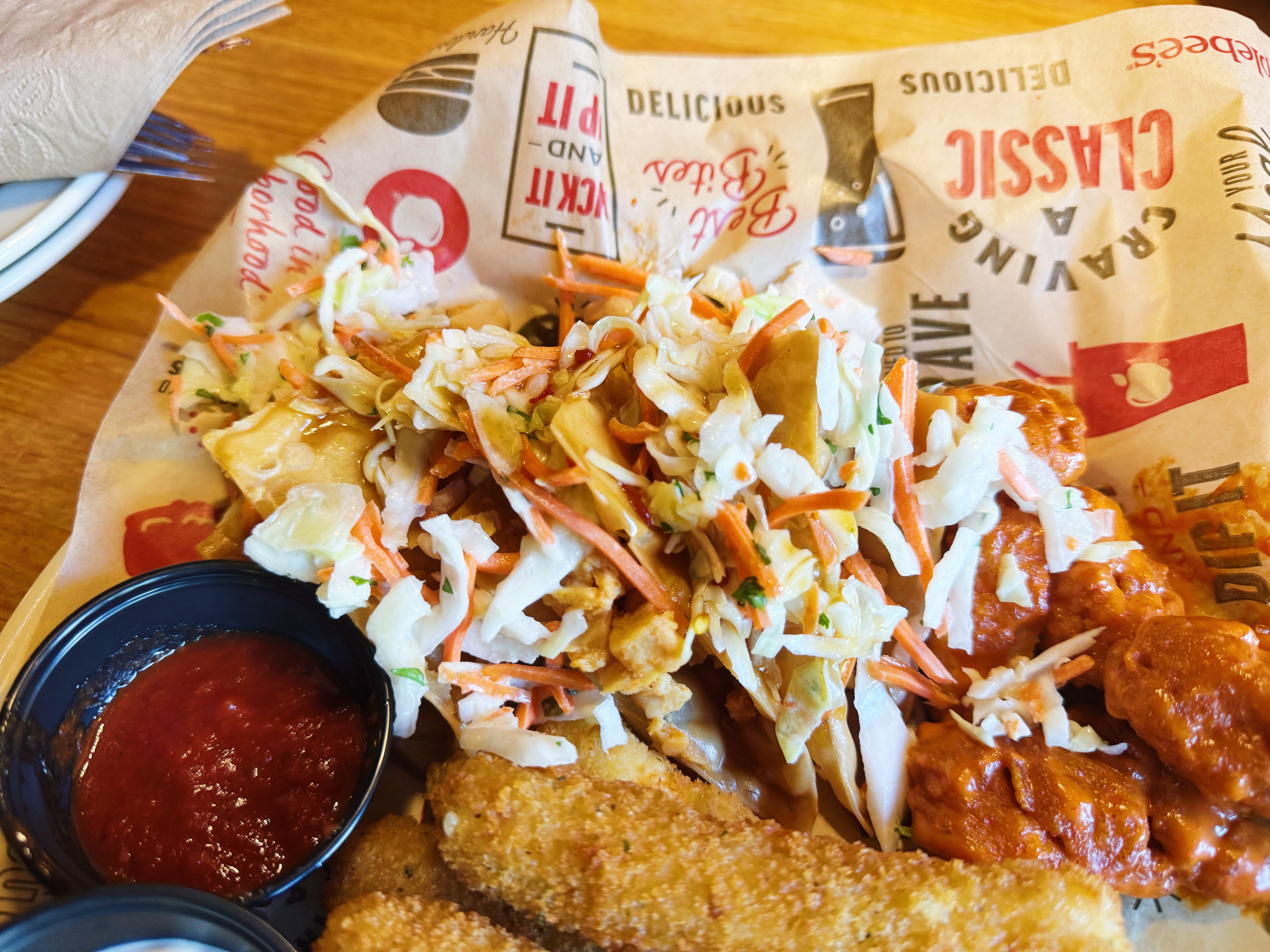 applebees ultimate trio chicken wonton tacos