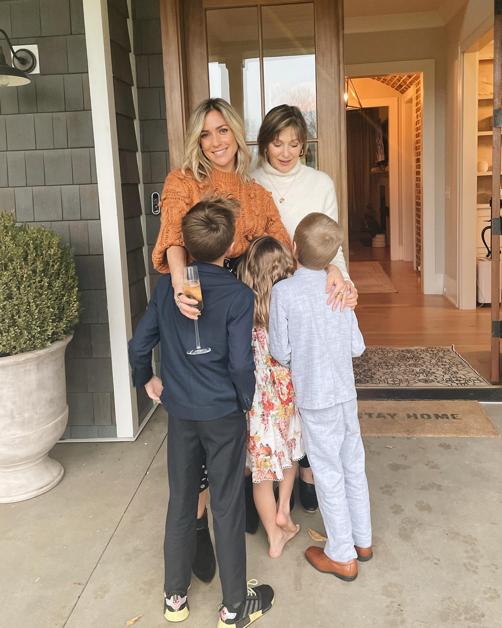 Kristin Cavallari poses with her kids. 