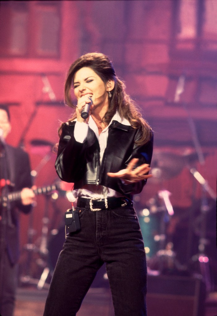 Shania Twain performing, New York, February 26, 1996. (Photo by Paul Natkin/Getty Images)

