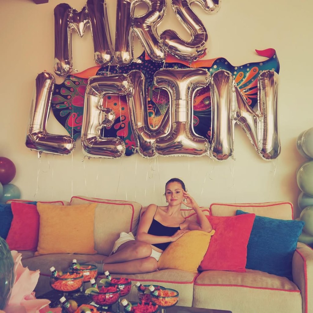 Selena Gomez shares pics of her bachelorette party in Cabo San Lucas, Mexico.
