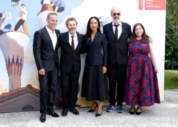 Kent Jones, Willem Dafoe & Greta Lee Talk ‘Late Fame’ As New York Poet Comedy-Drama Charms Venice Film Festival