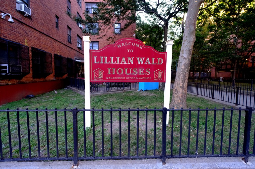 Lillian Wald Houses sign.
