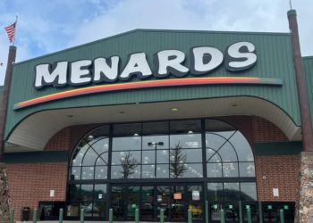 What it’s like to shop at Menards, the Midwest home-improvement chain owned by a Wisconsin billionaire