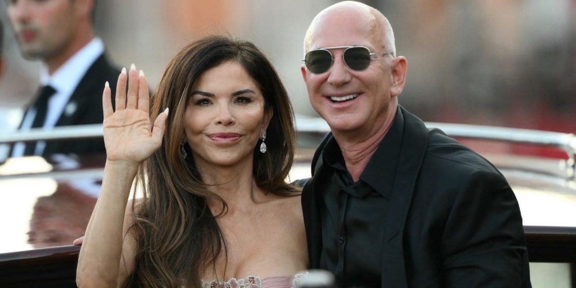 18 of Jeff Bezos and Lauren Sánchez Bezos’ best style moments
