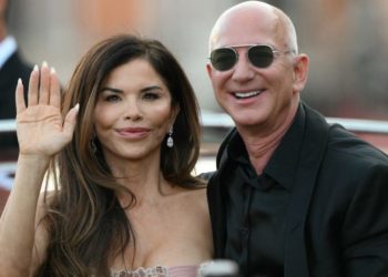 18 of Jeff Bezos and Lauren Sánchez Bezos’ best style moments