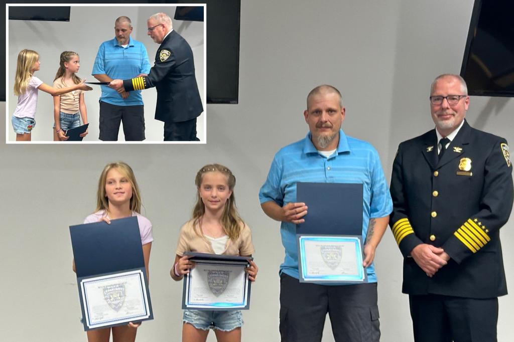 9-year-old Michigan twins hailed as heroes after saving young girl motionless at bottom of pool