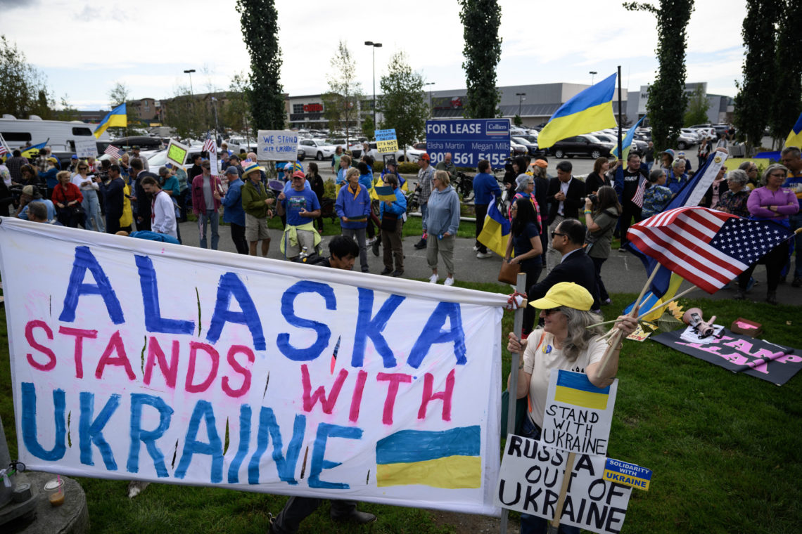 Alaska Anti-Putin Protests Seen Ahead of Trump Summit