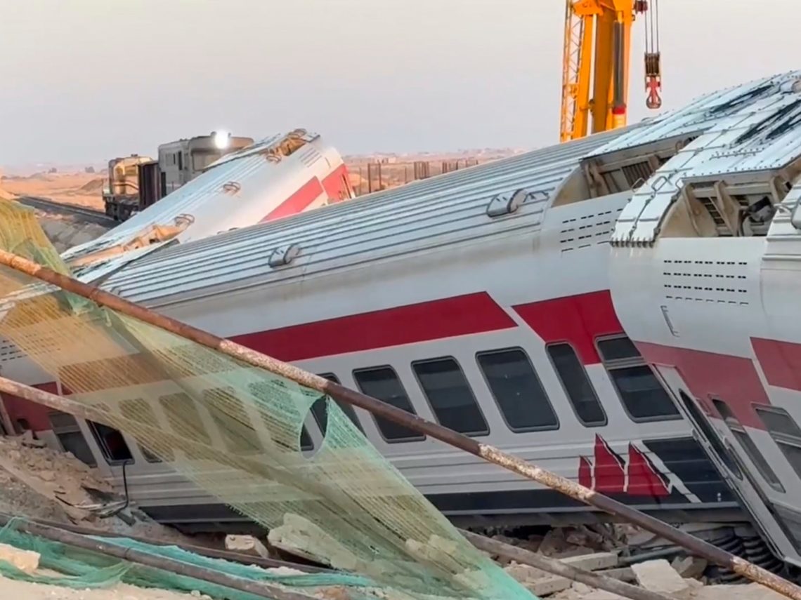At least 3 killed, over 90 injured after passenger train derails in Egypt