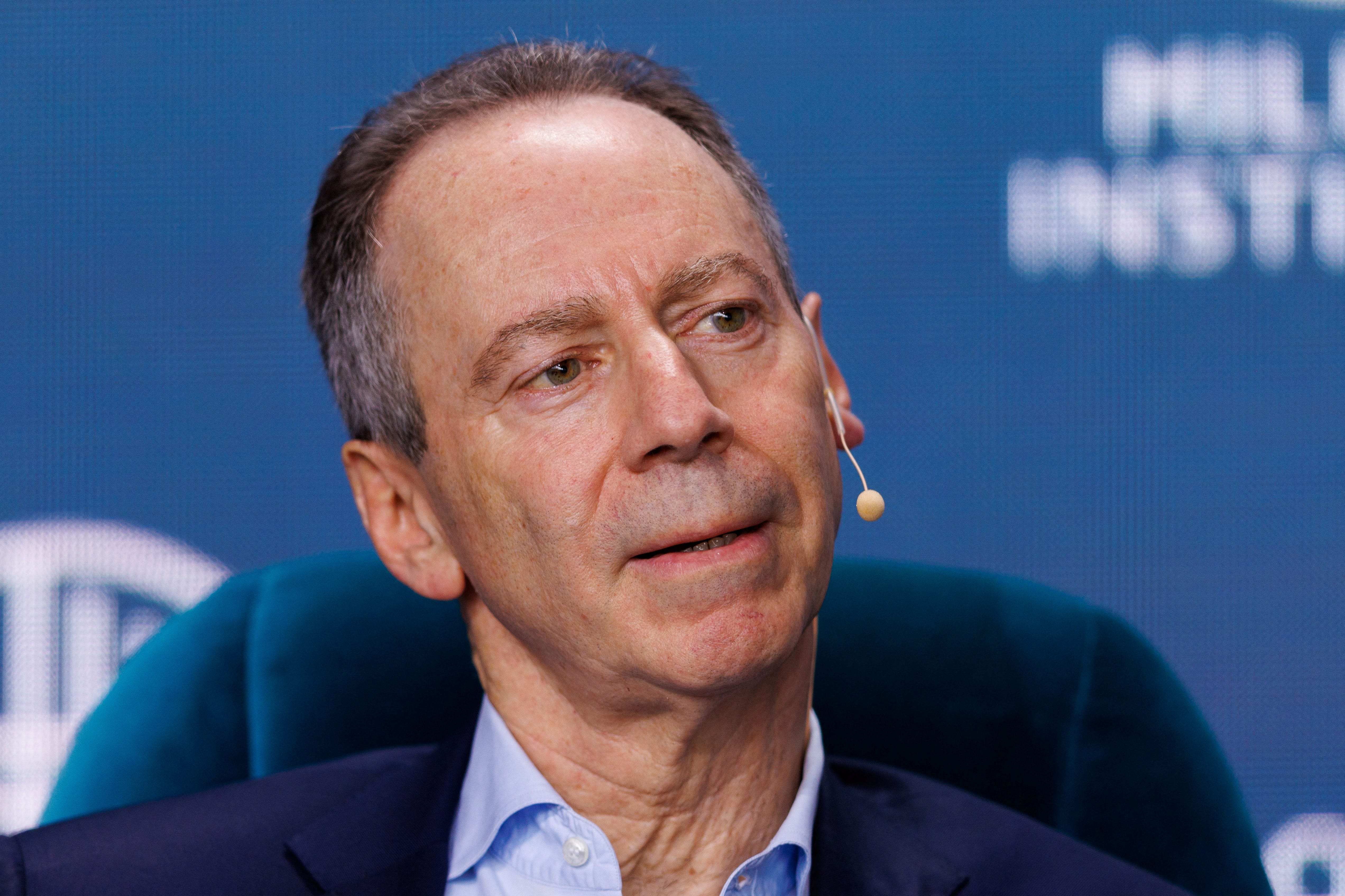 Jeff Aronson, Co-Founder and Managing Principal of Centerbridge Partners headshot.
