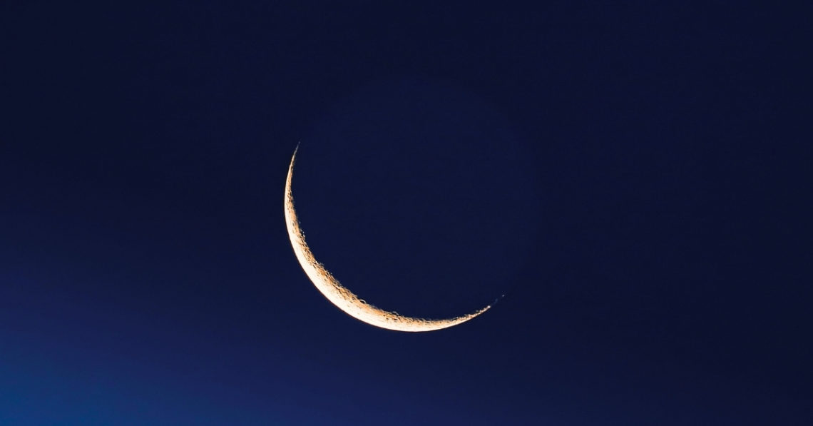 current-moon-phase-august-22-2025-dnyuz