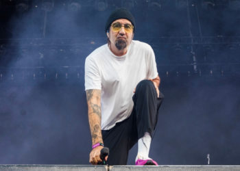 Deftones Frontman Chino Moreno Wasn’t Sure if It Was a Good Thing That Oasis’ Liam Gallagher Called Him a ‘Dude’