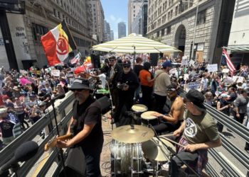 Este sábado, Ozomatli será parte de la rabia masiva contra el régimen