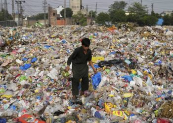 Failed plastics negotiations in Geneva leave world few options to confront growing pollution crisis
