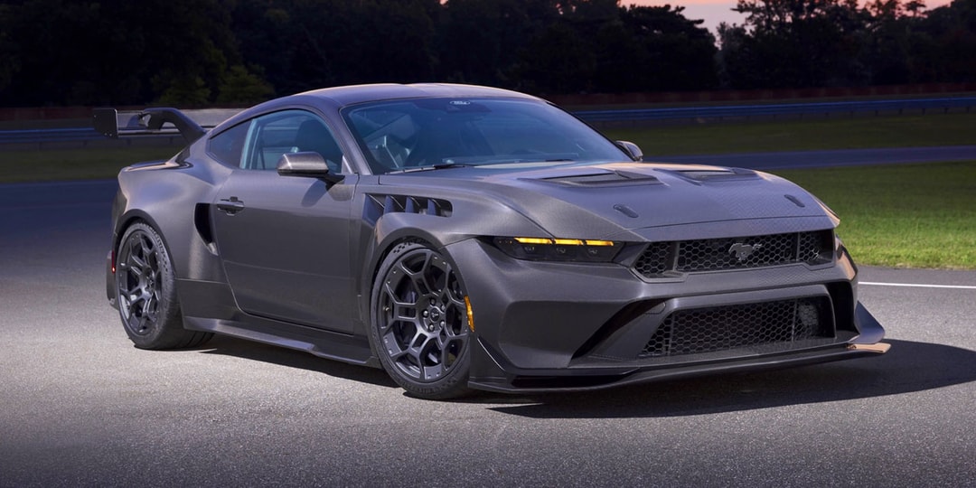 Ford Unveils Mustang GTD Liquid Carbon With Exposed Race-Bred Precision
