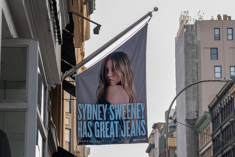 Banner showing Sydney Sweeney's American Eagle ad