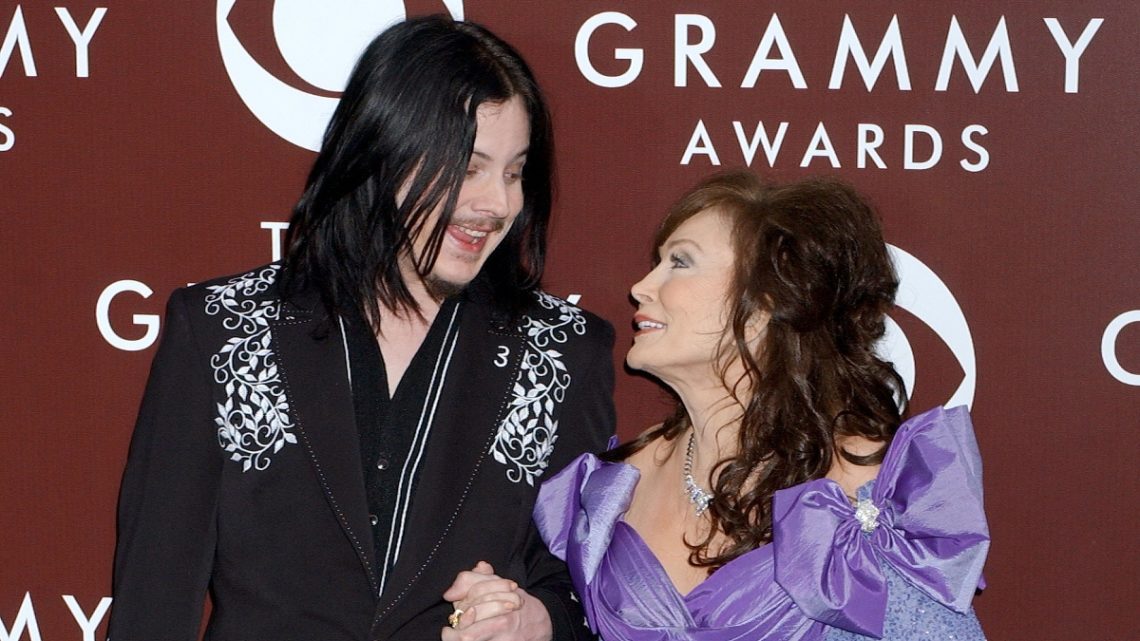 How a Random Road Trip Stop Led To Jack White and Loretta Lynn’s Surprising Friendship