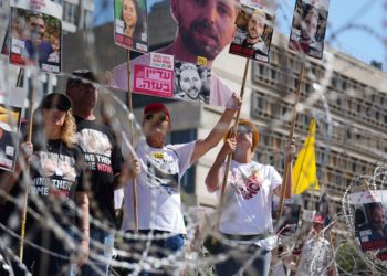 Israeli forces kill over 20 people seeking food in Gaza, witnesses and health officials say