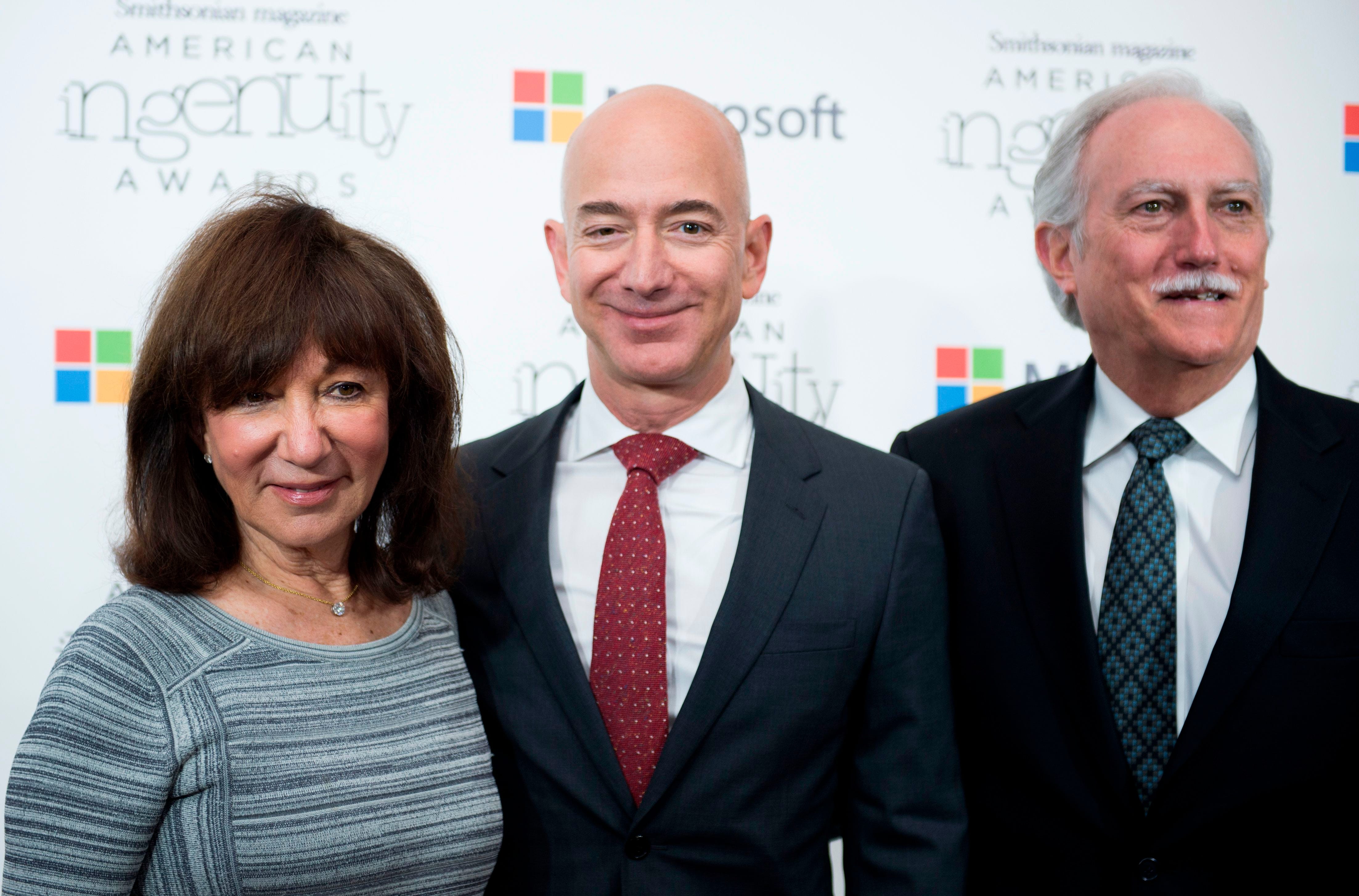 Jeff Bezos and his parents