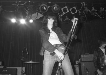 Joey Ramone Reveals Which 1990s Bands He Loved (And Which Ones Were Just Following a Formula)