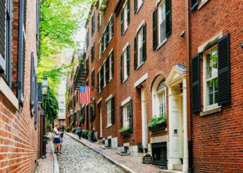 John Kerry’s ritzy blue city neighborhood rocked as drug addicts ‘overrun’ cobblestone streets