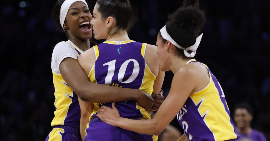 Kelsey Plum sinks buzzer-beater as Sparks win despite Paige Bueckers’ historic night