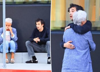 Matty Healy comforts crying mom outside LA restaurant after Taylor Swift jab