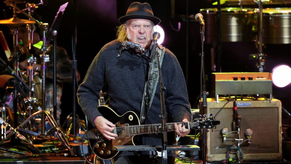 Neil Young Leaves Facebook After Uneasy Chatbot Policies That Allow ‘Romantic’ Conversations With Kids