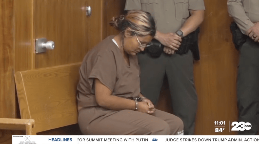 Graciela Bustamante during a court appearance for the murder of her daughter Genesis Mata.