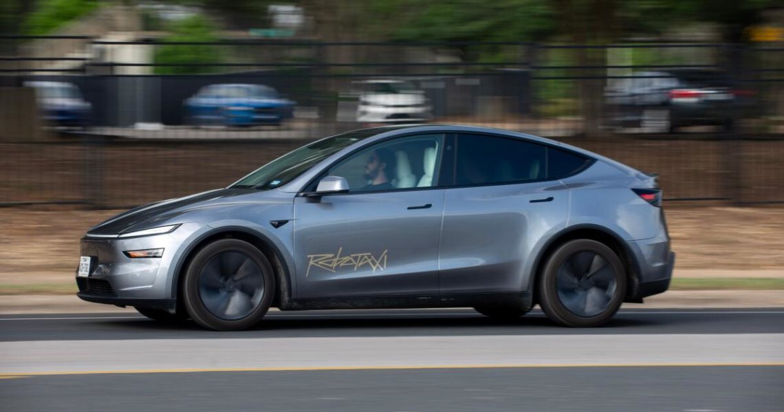 Recent lawsuits put Tesla’s self-driving technology on trial