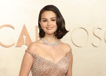 Selena Gomez Was “At My Wits’ End” After Disney Didn’t Pick Up ‘Lizzie McGuire’, ‘Suite Life’ Spinoff Pilots