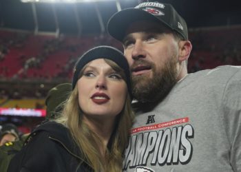 Taylor Swift on Travis Kelce’s podcast? Swifties think it’s about to happen. Here’s why